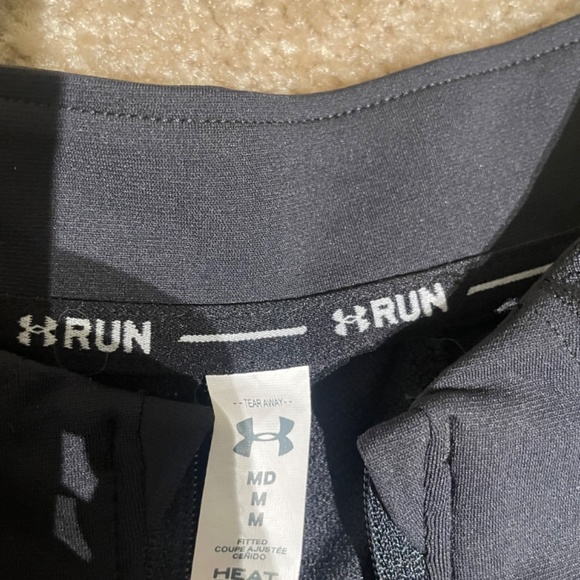 Under Armour Pullover - Picture 2 of 4